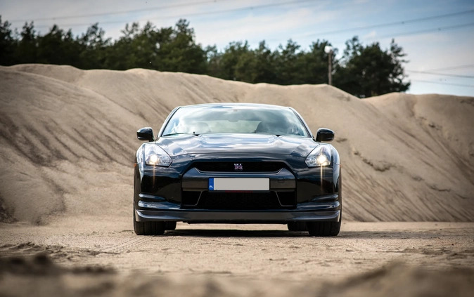 Nissan GT-R cena 330000 przebieg: 34000, rok produkcji 2008 z Kozienice małe 562